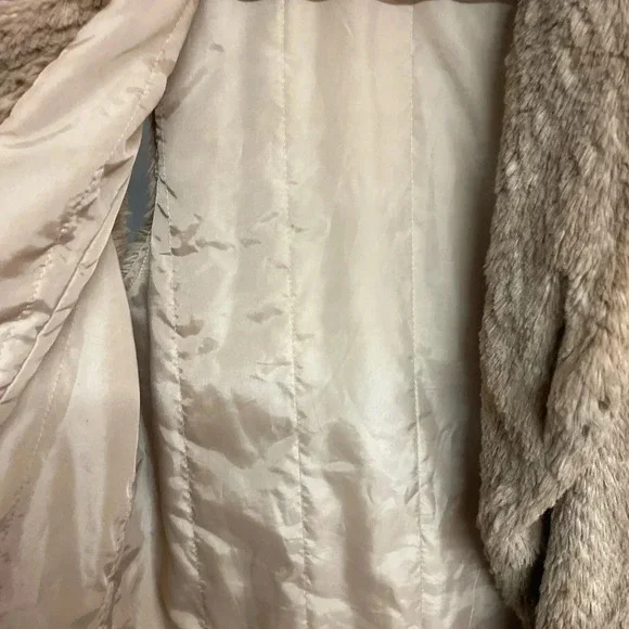 Wildflower size large lined faux fur - Picture 4 of 5